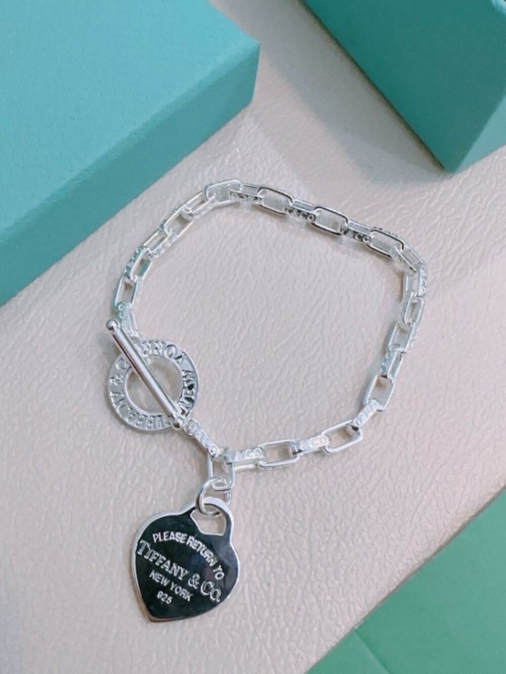 Tiffany & Co. Return to Tiffany Heart Tag Link Toggle Bracelet